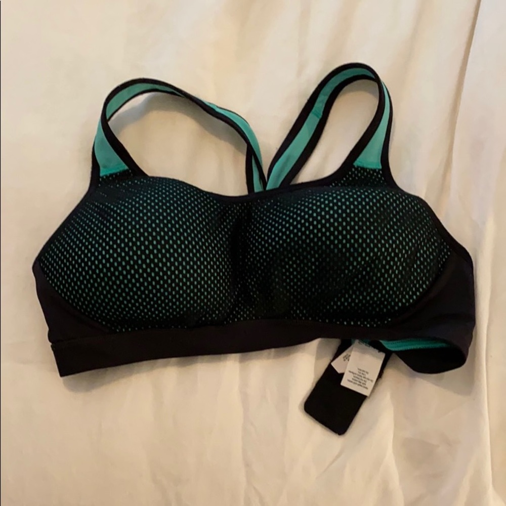 Sea foam Green/Black Sports Bra